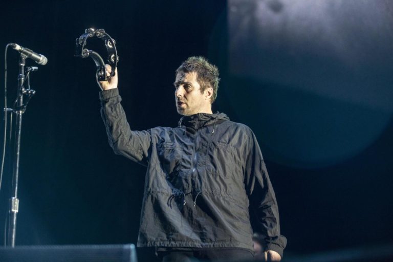 benicassim liam gallagher